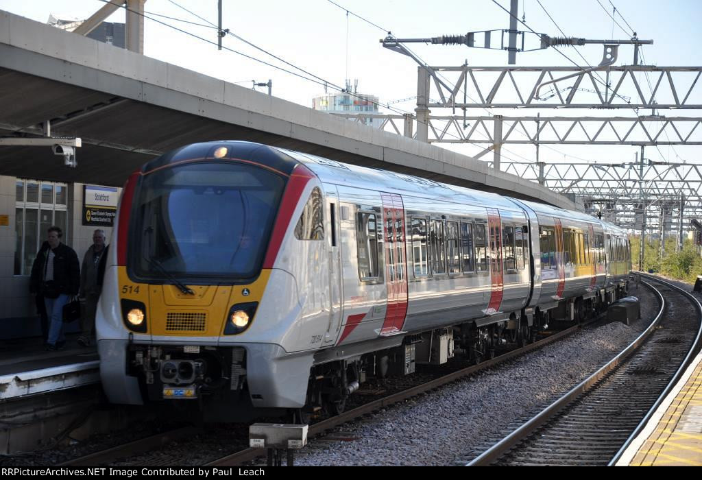 Outbound EMU's come into the station